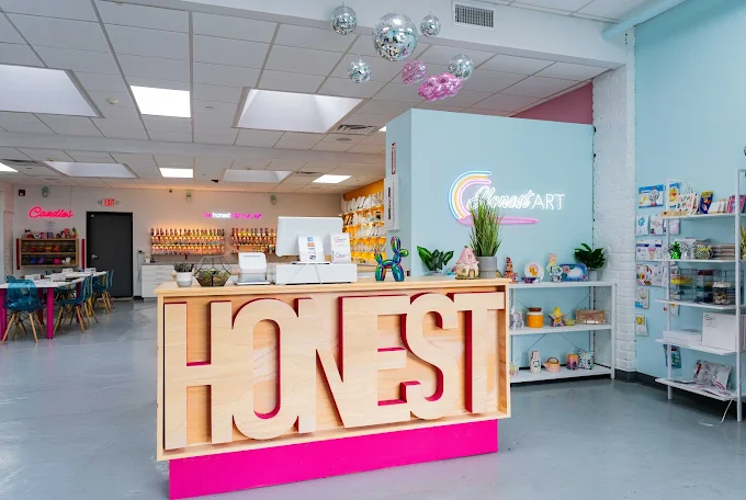 Honest Art kids & teens party destination